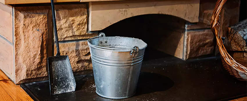 Clean The Fireplace Mantle And Hearth in Brentwood, Tennessee